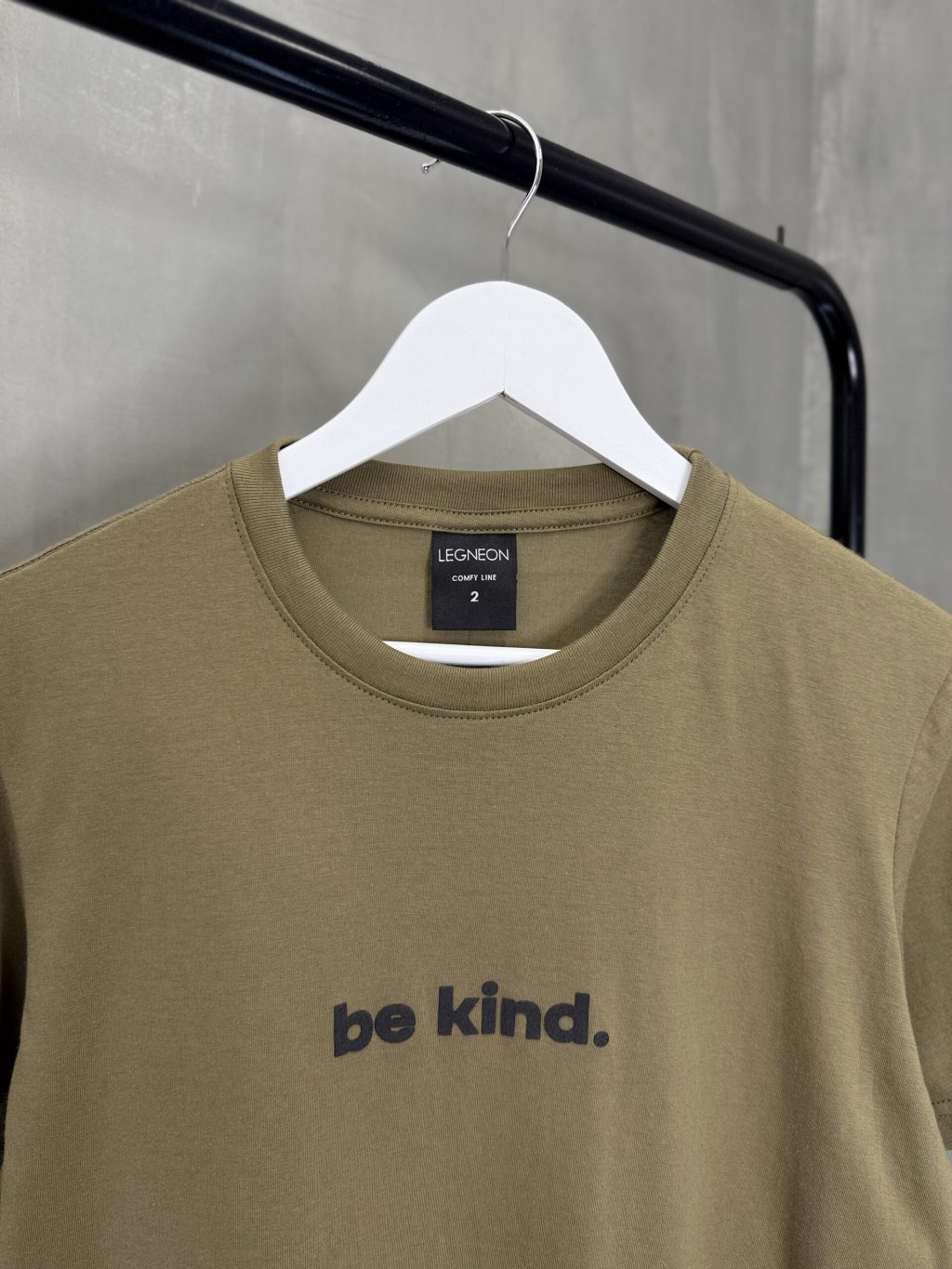 Remera MC BE KIND. - Image 5