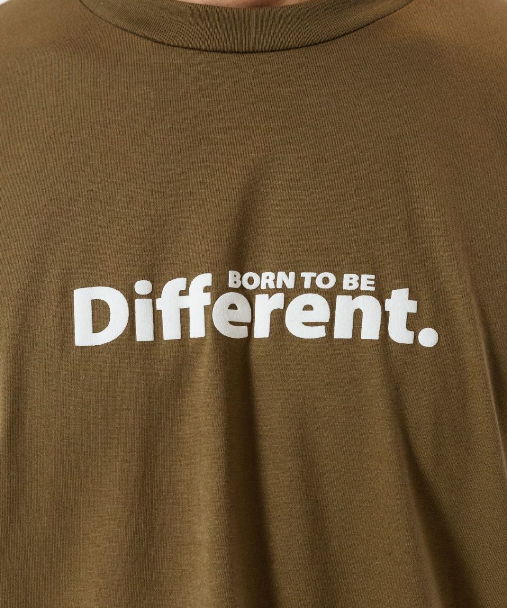 Alternative view of Remera Oversize BORN TO BE DIFFERENT