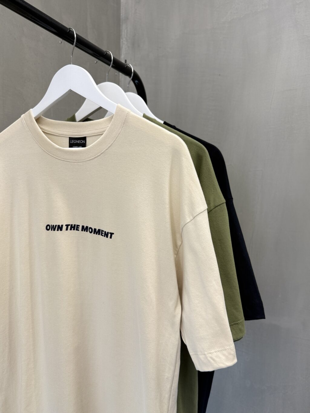 Remera Oversize OWN THE MOMENT