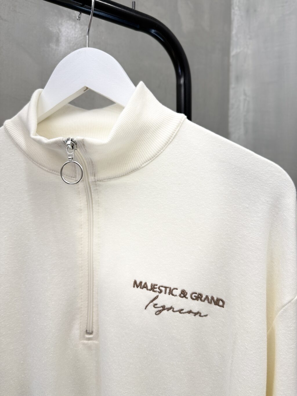 Buzo Aura MAJESTIC & GRAND - Image 2