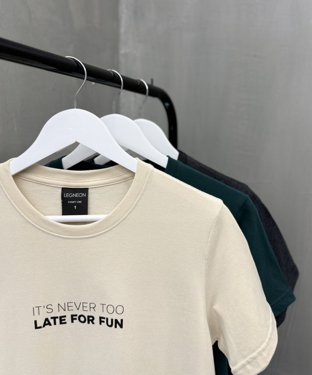 Remera MC IT´S NEVER TOO