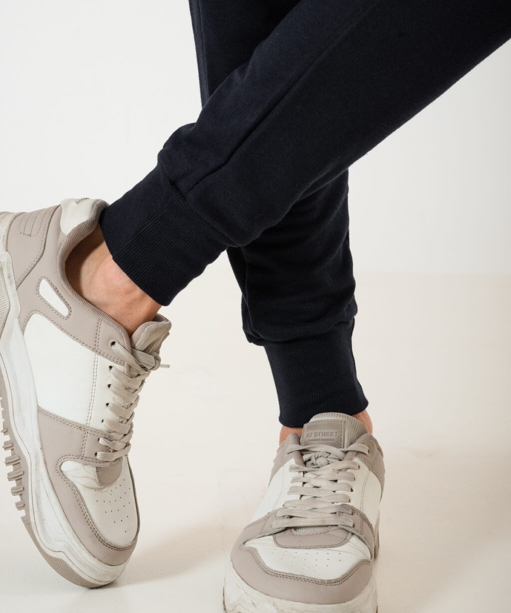 Alternative view of Chupin Hombre Con Puño Rustico