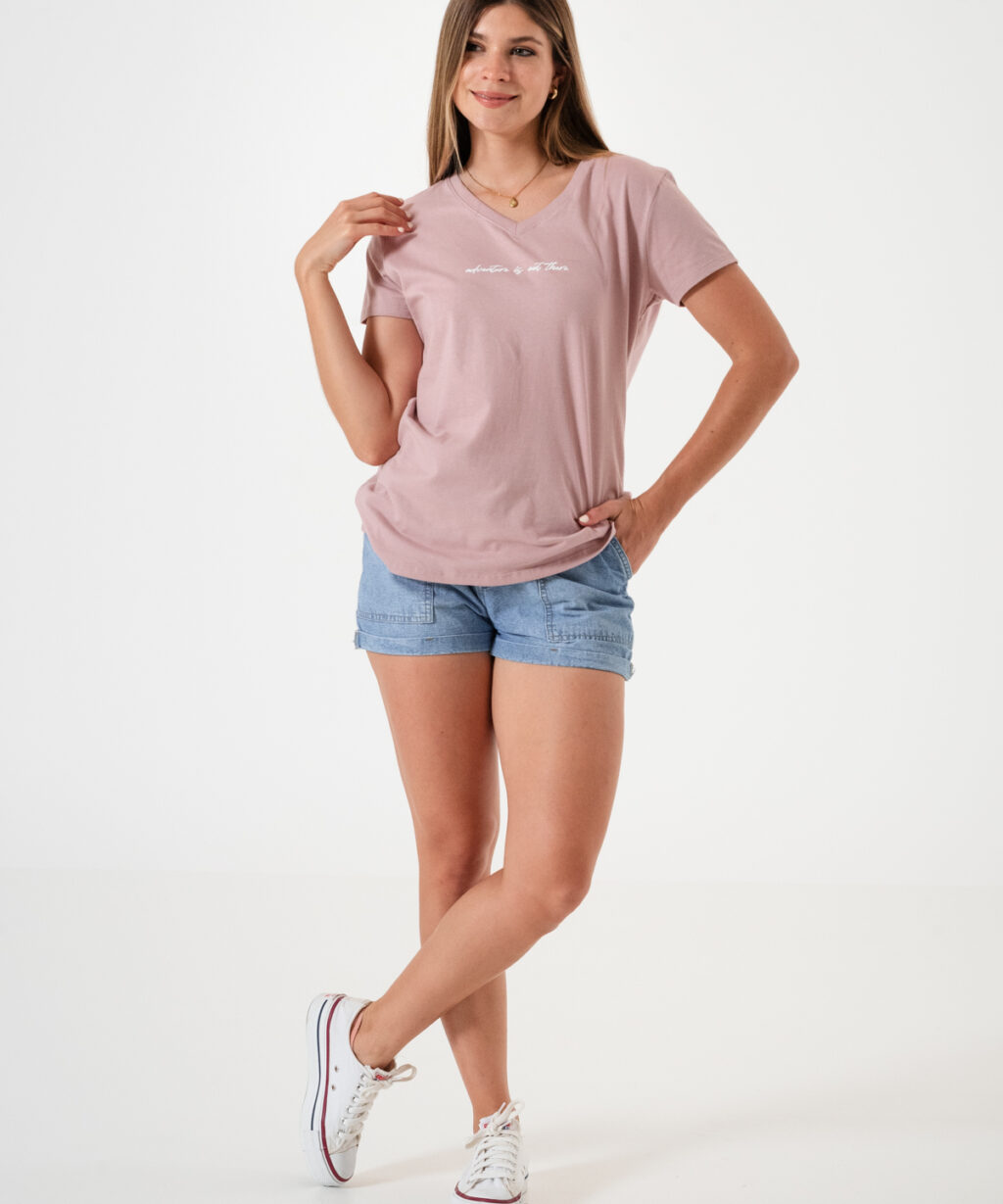 Remera Hawai ADVENTURE IS OUT THERE