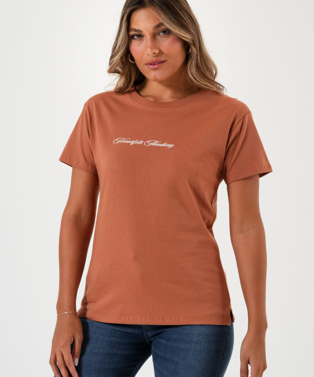 Remera Ambar HEARTFELT THINKING