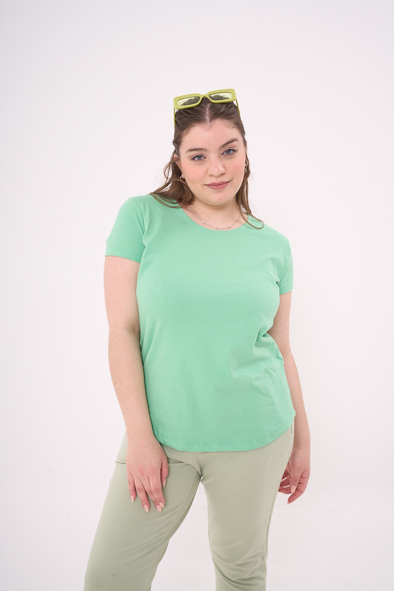 Remera Mujer BASIC M/C C/RED lisa T6 y T7