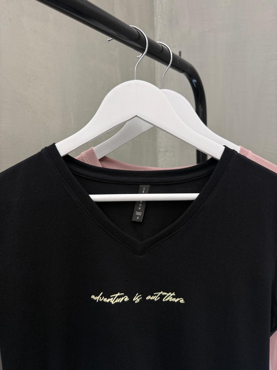 Remera Hawai ADVENTURE IS OUT THERE - Image 4