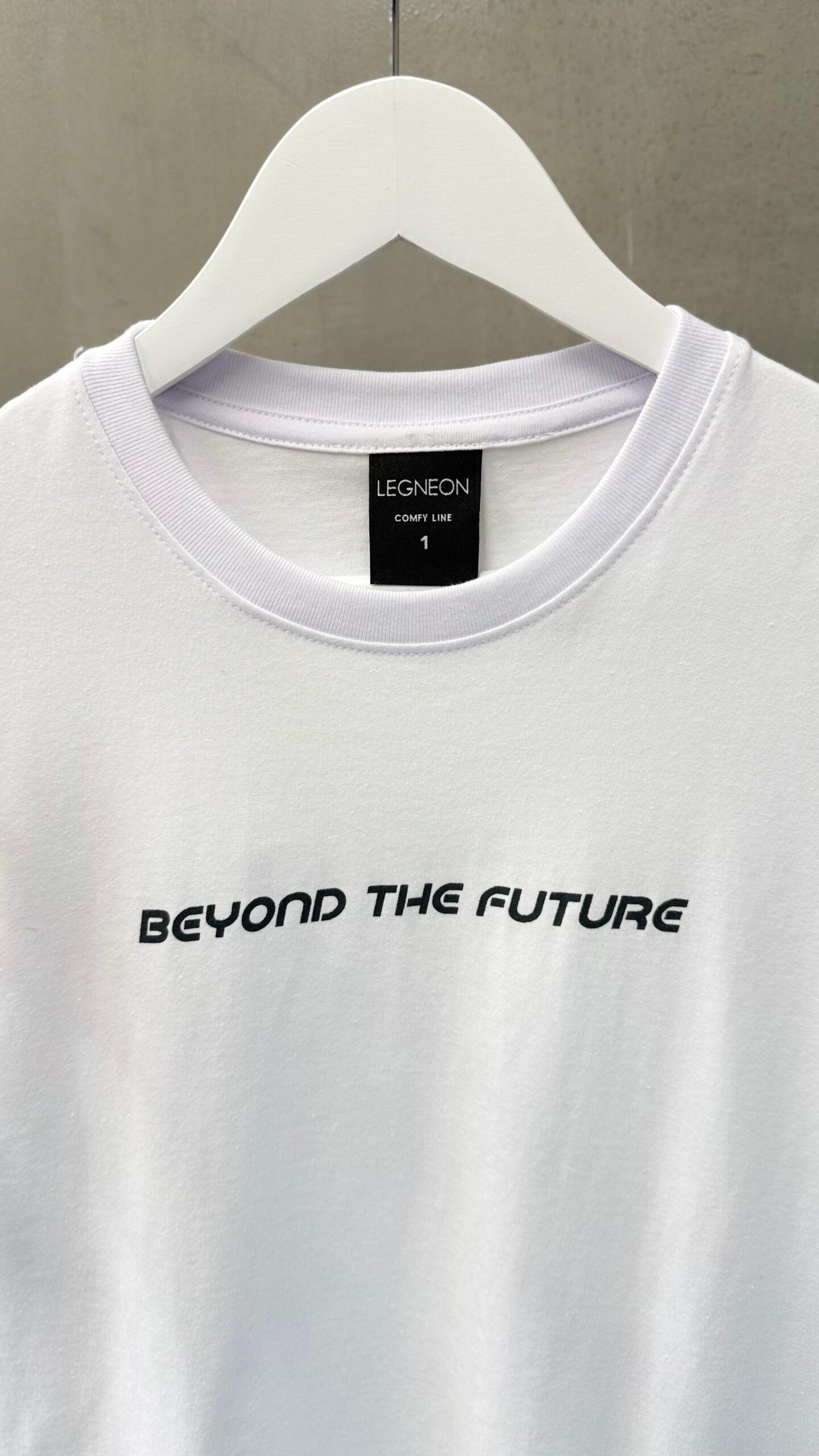 Remera MC BEYOND THE FUTURE - Image 3