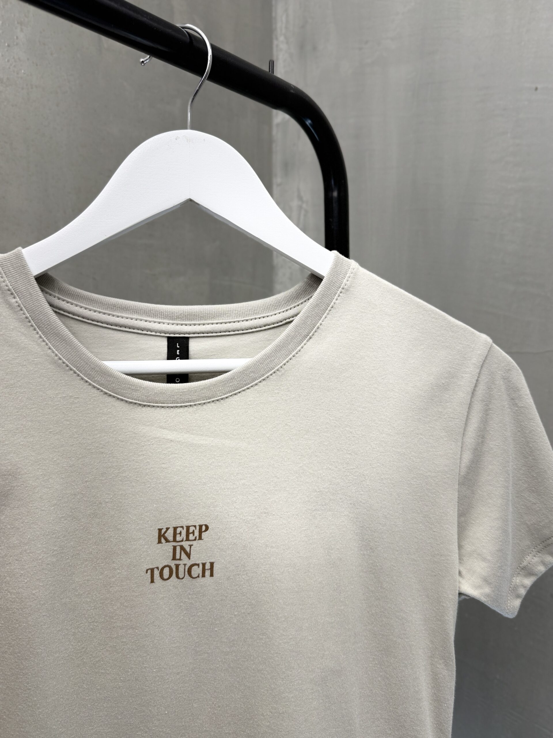 Remera Ambar KEEP IN TOUCH - Image 2