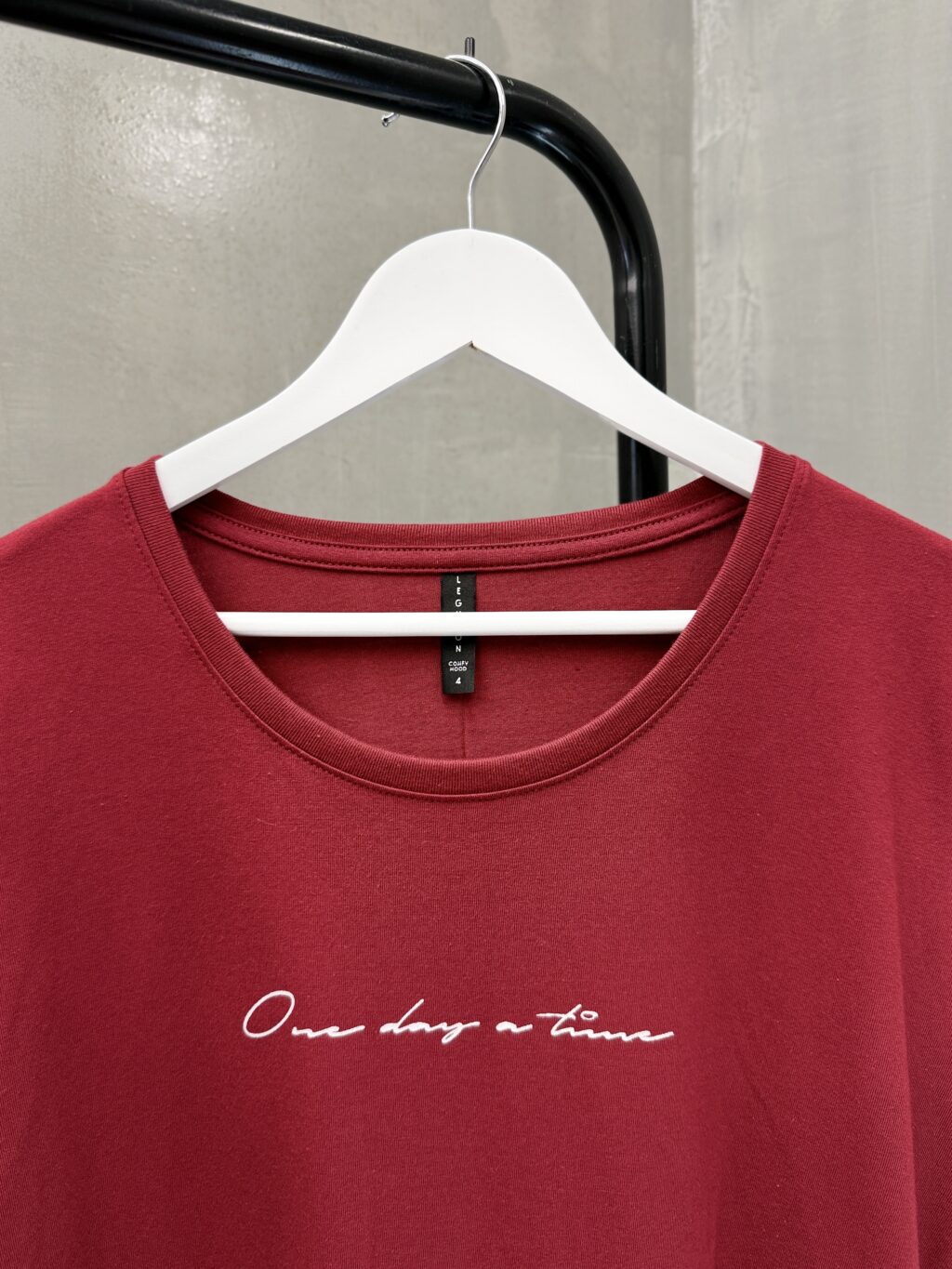 Remera Petra ONE DAY A TIME - Image 3