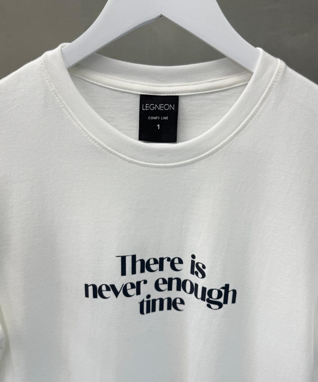 Alternative view of Remera MC THERE IS NEVER